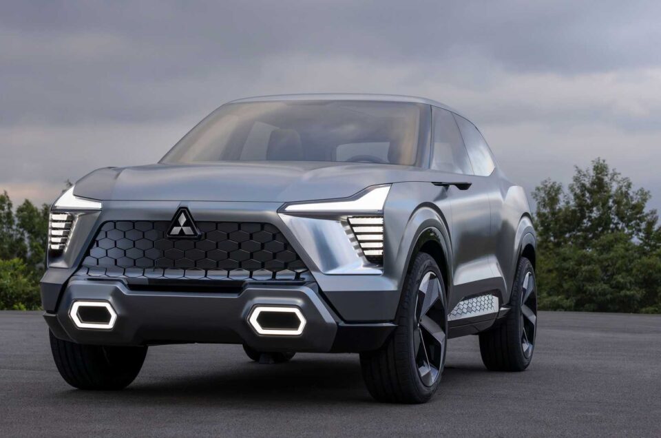 Mitsubishi XFC Concept Debuts As Small Crossover Coming In 2023 (PHOTO)
