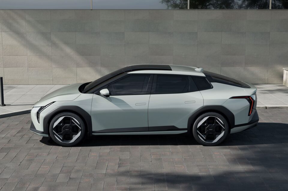 New Kia EV4 & EV4 GT-Line Unveiled (PHOTO)