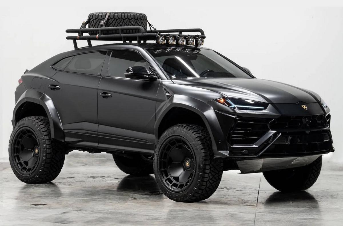 Off-Road Urus